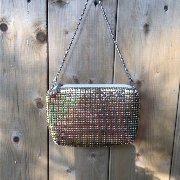 DEC 15 LAST DAY! CLEARANCE: Gold Mesh Purse - Picture 6 of 6